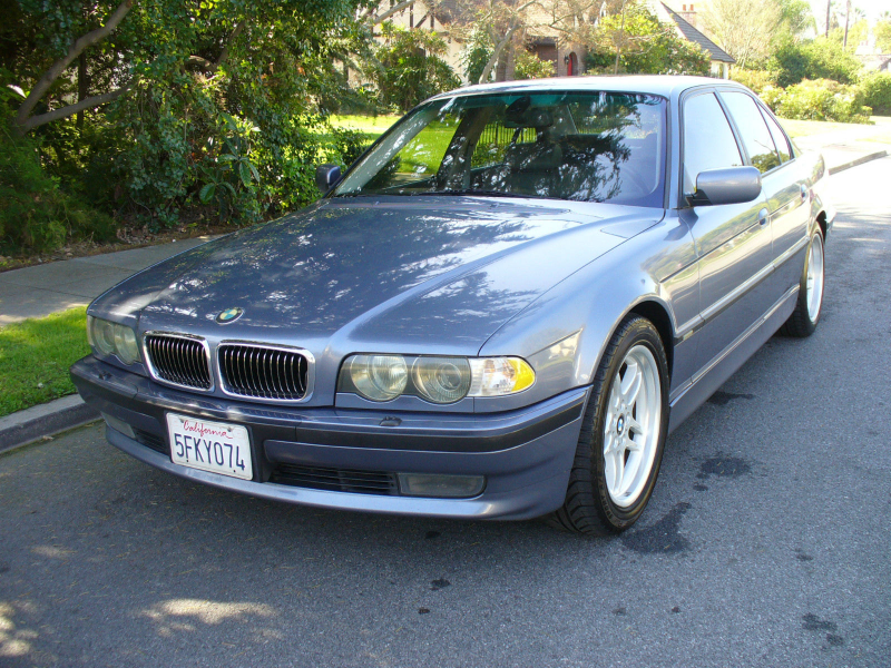 Illustration for article titled Here Are Ten Of The Best Four-Door Sedans On eBay For Less Than $10,000